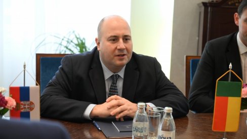 SPISAK NEPOČINSTAVA BORKA I NJEGOVE EKIPE JE PODUGAČAK: Kozarev brutalno odgovorio Stefanoviću SPISAK NEPOČINSTAVA BORKA I NJEGOVE EKIPE JE PODUGAČAK: Kozarev brutalno odgovorio Stefanoviću