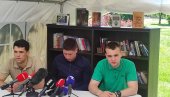 НАКОН БРУТАЛНОГ НАПАДА: Обраћају се студенти који желе да уче (ВИДЕО) НАКОН БРУТАЛНОГ НАПАДА: Обраћају се студенти који желе да уче (ВИДЕО)