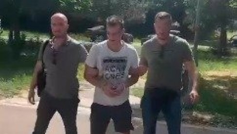 SNIMAK HAPŠENJA NAPADAČA NA MILOŠA PAVLOVIĆA: Adam Nikačević u pritvoru (VIDEO)