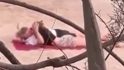 NEMAČKI PROSTAK! Bastijan Švajnštajger uhvaćen kako se vaćari sa novom devojkom na sred plaže (VIDEO)