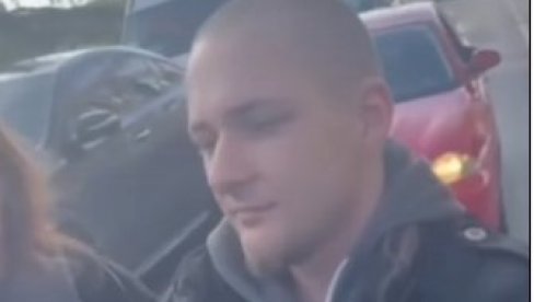 BOLI ME K*RAC ŠTO SI SAMOHRANA MAJKA! UMRI OD RAKA: Blokader jezivo napao samohranu majku (VIDEO)