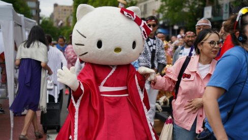 HELLO KITTY JAČA OD TOJOTE: Šok na japanskoj berzi