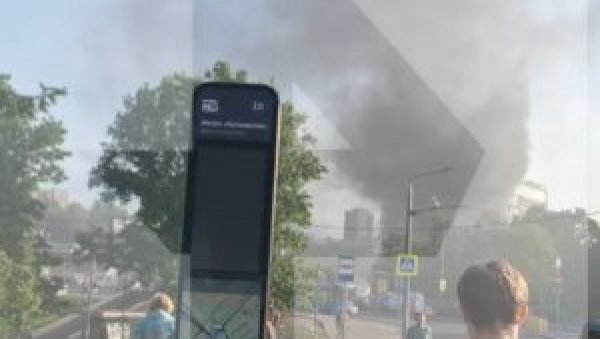 ГОРИ НОВА ЗГРАДА: Пожар локализован на 20 квадратних метара (ВИДЕО) ГОРИ НОВА ЗГРАДА: Пожар локализован на 20 квадратних метара (ВИДЕО)