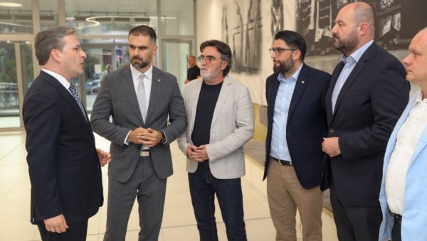 ПЛАНИНЕ ОДЗВАЊАЈУ ИМЕНИМА ЈУНАКА: Јавни час у Новом Саду поводом обележавања 150 година од Невесињске пушке ПЛАНИНЕ ОДЗВАЊАЈУ ИМЕНИМА ЈУНАКА: Јавни час у Новом Саду поводом обележавања 150 година од Невесињске пушке