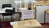 IZBORI U KOSJERIĆU I ZAJEČARU: Otvorena biračka mesta - Danas glasa 56.000 birača