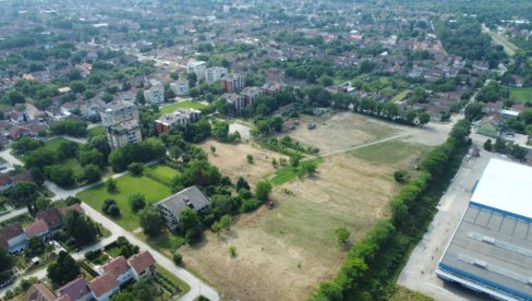 KONAČNO OČISTILI SMEĆE: Uklonjena divlja deponija pored igrališta u Beloj Crkvi