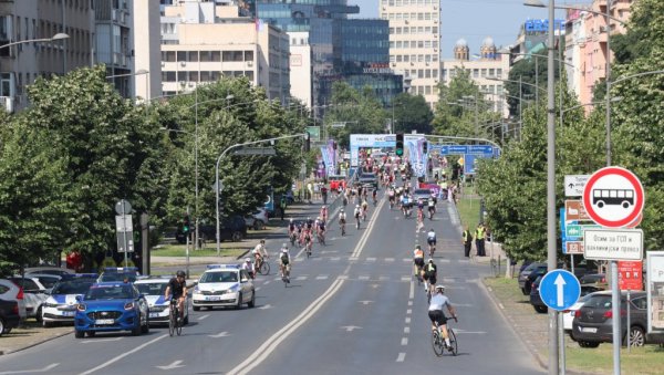 СТАРТОВАЛА МЕЂУНАРОДНА БИЦИКЛИСТИЧКА ТРКА ГРАН ФОНДО НОВИ САД 2025: Учествује 500 бициклиста из више од 40 земаља СТАРТОВАЛА МЕЂУНАРОДНА БИЦИКЛИСТИЧКА ТРКА ГРАН ФОНДО НОВИ САД 2025: Учествује 500 бициклиста из више од 40 земаља