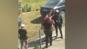 ПРАВЕ ХАОС: Блокадери упали на посед Радована Божовића у Косјерићу
