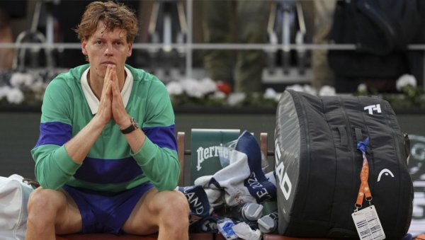 ОТКРИВЕНО! Због овога се емотивно сломио Јаник Синер током финала Ролан Гароса ОТКРИВЕНО! Због овога се емотивно сломио Јаник Синер током финала Ролан Гароса