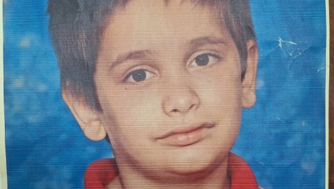 ZA SVAKODNEVNE TRETMANE: Akcija Humanitarni ponedeljak danas na novosadskom Štrandu za dečaka Ivana Davidovića