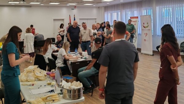 ХУМАНОСТ НИЈЕ ЗАТАЈИЛА: Припадници ПУ Краљево обележили свој празник ХУМАНОСТ НИЈЕ ЗАТАЈИЛА: Припадници ПУ Краљево обележили свој празник
