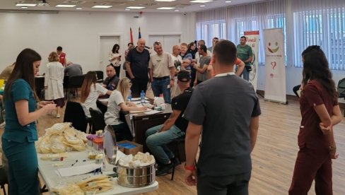ХУМАНОСТ НИЈЕ ЗАТАЈИЛА: Припадници ПУ Краљево обележили свој празник ХУМАНОСТ НИЈЕ ЗАТАЈИЛА: Припадници ПУ Краљево обележили свој празник