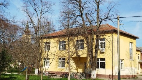 ПРВА РЕКОНСТРУКЦИЈА ШКОЛЕ У САКУЛАМА: ОШ „Зоран Петровић“ након 65 година чека грађевинце