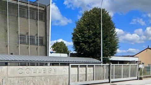 DETALJI STRAVIČNOG ZLOČINA U FRANCUSKOJ: Redarku i školu do smrti izbo pred žandarmima DETALJI STRAVIČNOG ZLOČINA U FRANCUSKOJ: Redarku i školu do smrti izbo pred žandarmima