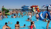 АКВА ПАРК ЈУГОВО У СМЕДЕРЕВУ ОТВОРЕН ОВОГ ВИКЕНДА: Сутра отварање и градског базена на Спортском центру