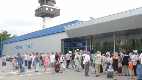 Tenderskoj komisiji za koncesije aerodroma još 30 dana