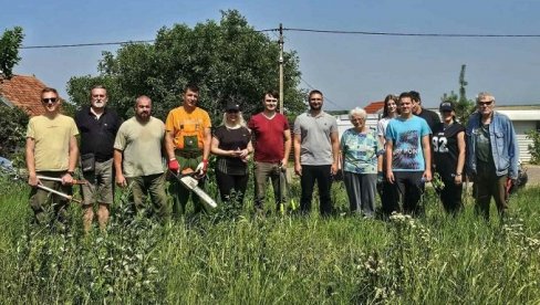 ПРВА АКЦИЈА ВРШАЧКИХ ГОРАНА: Волонтери орезивали дрворед на Средиштанском путу