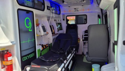 ХИТНА ПОМОЋ ЗАТРПАНА ПОЗИВИМА НОЋ ПРЕД НОВУ ГОДИНУ: Грип хара, незгоде се ређају, а помоћ тражили и ови пацијенти