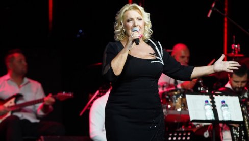 SNEŽANA ĐURIŠIĆ U INTERVJUU ZA NOVOSTI: Slavićemo ko god da pobedi (FOTO)