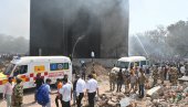 ТЕЛА СУ БИЛА СВУДА ОКО МЕНЕ, БИО САМ УПЛАШЕН: Ово је мушакрац који је преживео авионску несрећу у Инидји, описао сав ужас (ФОТО/ВИДЕО)