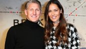 KAO DA SE NIŠTA NIJE DESILO! Ana Ivanović i Bastijan Švajnštajger dibidus zbunili ceo svet (FOTO)