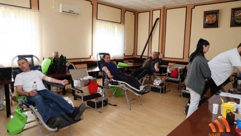 АКЦИЈА ДОБРОВОЉНОГ ДАВАЊА КРВИ: Позив на хуман гест АКЦИЈА ДОБРОВОЉНОГ ДАВАЊА КРВИ: Позив на хуман гест