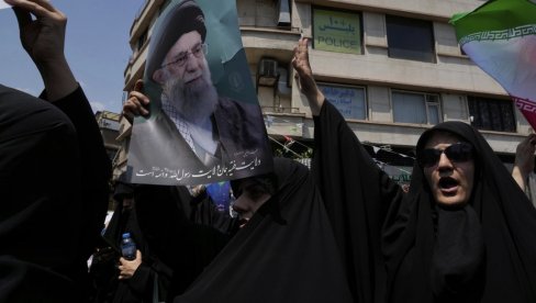 RAT NA BLISKOM ISTOKU - OPERACIJA USPON LAVA: Otkriven spisak poginulih Iranaca - Savet bezbednosti UN na sastanku sa Iranom (FOTO/VIDEO) RAT NA BLISKOM ISTOKU - OPERACIJA USPON LAVA: Otkriven spisak poginulih Iranaca - Savet bezbednosti UN na sastanku sa Iranom (FOTO/VIDEO)