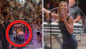 ПРИШЛА ДЕВОЈЦИ У КОЛИЦИМА И ПОКАЗАЛА ВЕЛИЧИНУ: Бресквица изазвала одушевљење народа на тргу у Црној Гори (ФОТО)