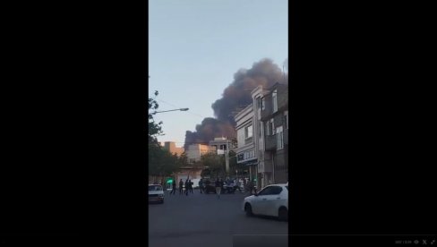 ПРВИ СНИМЦИ НАЈНОВИЈИХ НАПАДА НА ИРАН: Израел погодио и болницу (ВИДЕО) ПРВИ СНИМЦИ НАЈНОВИЈИХ НАПАДА НА ИРАН: Израел погодио и болницу (ВИДЕО)