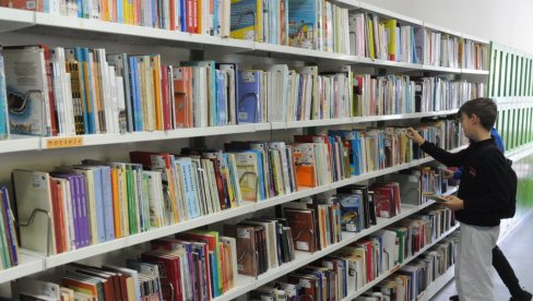 ODLIKAŠIMA BESPLATN UPIS: Tradicionalna akcija kraljevačke biblioteke