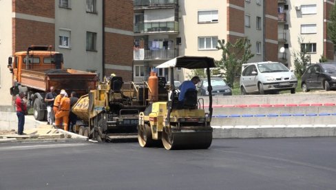 ЗА УЖИЦЕ 217.5 МИЛИОНА ИЗ ЛИД ПРОЈЕКТА: Реконструкција пет саобраћајница ЗА УЖИЦЕ 217.5 МИЛИОНА ИЗ ЛИД ПРОЈЕКТА: Реконструкција пет саобраћајница