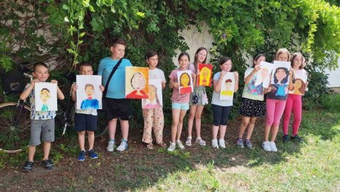 РОЂЕНДАН ПАЈЕ ЈОВАНОВИЋА: Мали сликари оживели сећање на славног Вршчанина