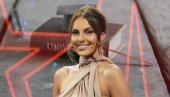 ЏЕЈЛА РАМОВИЋ ЈЕ ДИПЛОМИРАЛА: Ево који факултет је завршила певачица