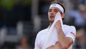 BITKA ZA POLUFINALE NAJPRESTIŽNIJEG GREND SLEMA: Amerikanac i Rus su se dosta mučili tokom turnira