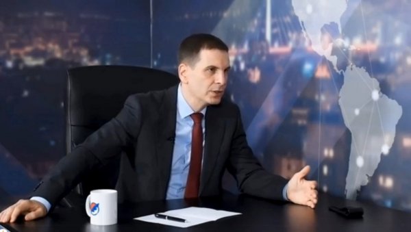 ОПАСНЕ РЕЧИ МИЛОША ФРАНЦУЗА! Поручио да је спреман на све зарад власти, поредио Вучића са Де Голом и поменуо МЕТАК! ОПАСНЕ РЕЧИ МИЛОША ФРАНЦУЗА! Поручио да је спреман на све зарад власти, поредио Вучића са Де Голом и поменуо МЕТАК!