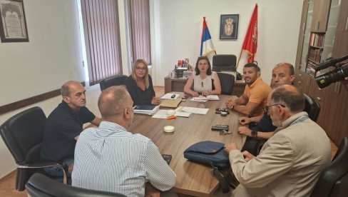 РАДНА ПОСЕТА: Делегација Спортског савеза Србије дочекана у Тополи РАДНА ПОСЕТА: Делегација Спортског савеза Србије дочекана у Тополи