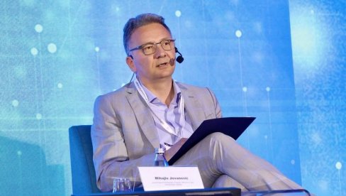 GRADIMO BUDUĆNOST: Inovacioni distrikt kao strategija razvoja - Kragujevac postaje digitalno srce Srbije GRADIMO BUDUĆNOST: Inovacioni distrikt kao strategija razvoja - Kragujevac postaje digitalno srce Srbije