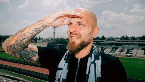 IZGUBIO SAM KOSU ZBOG PARTIZANA! Novo pojačanje crno-belih oduševilo grobare! (VIDEO) IZGUBIO SAM KOSU ZBOG PARTIZANA! Novo pojačanje crno-belih oduševilo grobare! (VIDEO)