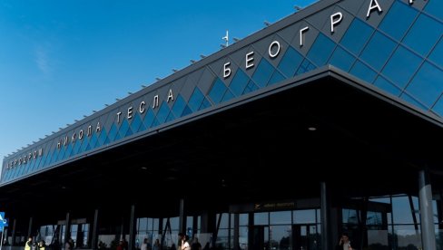 OTKAZANI LETOVI IZMEĐU BEOGRADA I RIMA: Zbog štrajka radnika na aerodromima širom Italije OTKAZANI LETOVI IZMEĐU BEOGRADA I RIMA: Zbog štrajka radnika na aerodromima širom Italije