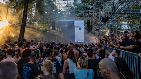 UZ RAME SA ELITOM: Vrnjački „Lavfest“ na 49. mestu najboljih svetskih festivala UZ RAME SA ELITOM: Vrnjački „Lavfest“ na 49. mestu najboljih svetskih festivala