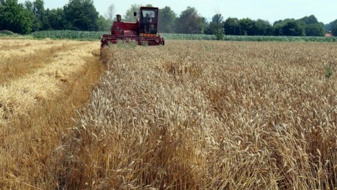 NOVA PRILIKA ZA POLJOPRIVREDNIKE: Vojvodina raspisuje konkurs za savremenu analitičku poljoprivrednu opremu