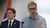 DOBRO JE DA SU BLOKADERI IZAŠLI SA SVOJIM IDEJAMA I POLITIKOM Vučić: Smenite predsednika koji neće da prizna KiM i da je Srbija genocidna