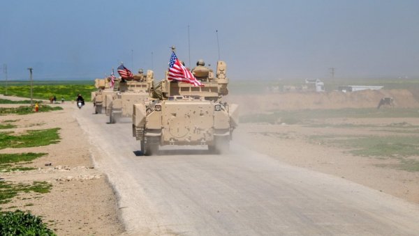 НАПАДНУТА АМЕРИЧКА ВОЈНА БАЗА У СИРИЈИ НАПАДНУТА АМЕРИЧКА ВОЈНА БАЗА У СИРИЈИ