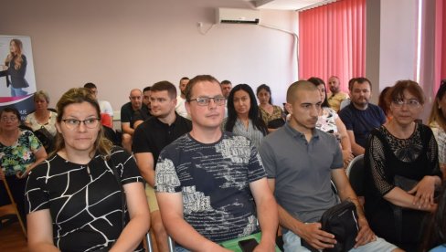 ЗАПОШЉАВАЈУ СЕБЕ И ДРУГЕ: Уз финансијску подршку НСЗ Банаћани започели мали бизнис ЗАПОШЉАВАЈУ СЕБЕ И ДРУГЕ: Уз финансијску подршку НСЗ Банаћани започели мали бизнис