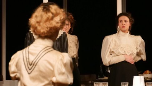 GRAN PRI GORDANI ĐURĐEVIĆ DIMIĆ: Deseti pozorišni festival “Bucini dani” u Aleksandrovcu GRAN PRI GORDANI ĐURĐEVIĆ DIMIĆ: Deseti pozorišni festival “Bucini dani” u Aleksandrovcu