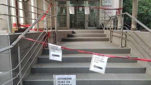 DOM ZDRAVLJA STARI GRAD ČEKA SAGLASNOSTI: Za saniranje krovne konstrukcije DOM ZDRAVLJA STARI GRAD ČEKA SAGLASNOSTI: Za saniranje krovne konstrukcije