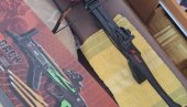 БЛОКАДЕРИ ТЕРОРИСТИ СПРЕМНИ ДА УБИЈАЈУ: Код петог ухапшеног пронађен самострел БЛОКАДЕРИ ТЕРОРИСТИ СПРЕМНИ ДА УБИЈАЈУ: Код петог ухапшеног пронађен самострел