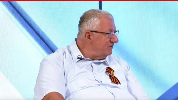 ДЕТАЉ КОЈИ ЈЕ САМО ШЕШЕЉ ПРИМЕТИО: Код ухапшеног терористе блокадера пронађен самострел, али то није оно најгоре ДЕТАЉ КОЈИ ЈЕ САМО ШЕШЕЉ ПРИМЕТИО: Код ухапшеног терористе блокадера пронађен самострел, али то није оно најгоре