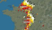 OLUJA NOSILA SVE PRED SOBOM, ULICE POD VODOM: Dramatični snimci oluje u Francuskoj (FOTO/VIDEO)
