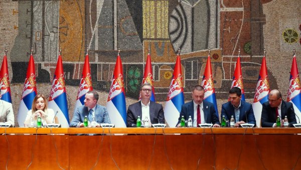 САДА ВИДИТЕ ДА ЊИХ НЕ ИНТЕРЕСУЈЕ УЧЕЊЕ И ОБРАЗОВАЊЕ, ВЕЋ НЕКЕ ПОТПУНО ДРУГЕ СТВАРИ: Вучић на отварању Међународног форума студената САДА ВИДИТЕ ДА ЊИХ НЕ ИНТЕРЕСУЈЕ УЧЕЊЕ И ОБРАЗОВАЊЕ, ВЕЋ НЕКЕ ПОТПУНО ДРУГЕ СТВАРИ: Вучић на отварању Међународног форума студената